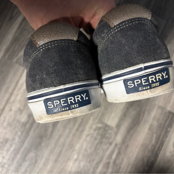 Sperry striped canvas sneaker size 11 - Picture 3 of 4